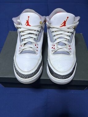 Jordan 3 Retro Fire Red 2022 Size 8
